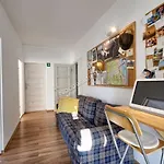Sisters Lodge Hostel